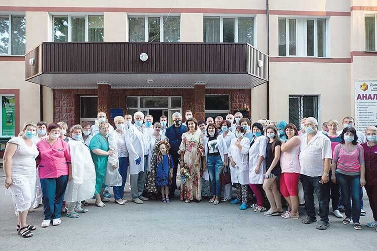 На прикладі цієї лікарні Порошенко довів: якщо все правильно організувати, то медпрацівників можна вберегти на 100%.