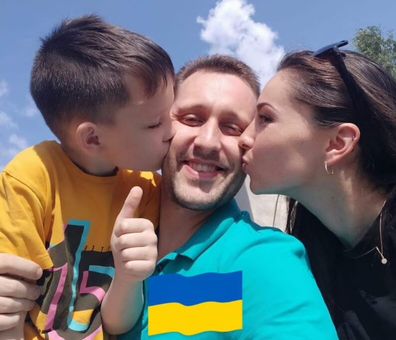  «Ми з Ромчиком багато говоримо про маму – і нам обом тепло від цих спогадів», – каже Ярослав.