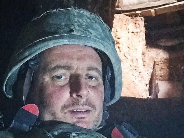 Тато Вікторії Олександр, який нині вважається зниклим безвісти. 