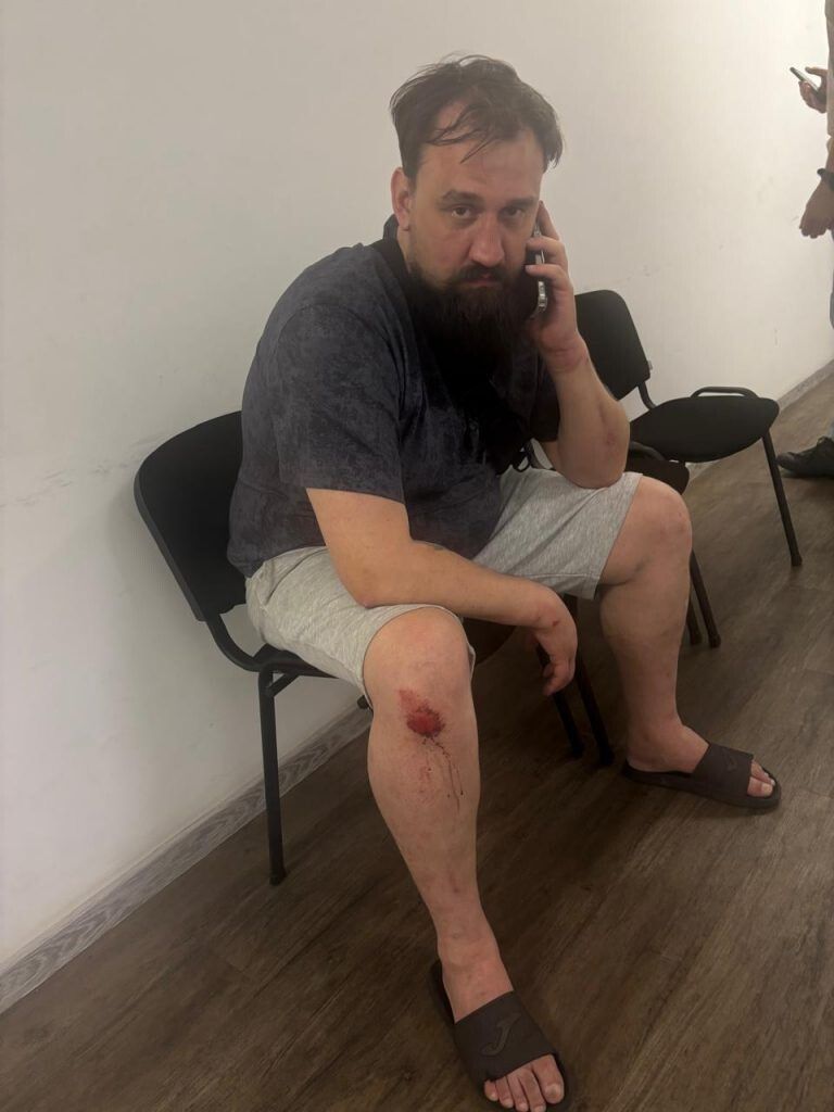 З місця подій Кошельника доставили до Державного бюро розслідувань.