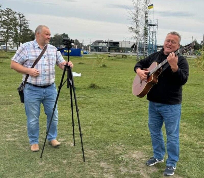 Пісні від лідера гурту «Чорні черешні» – учасникам екологічної толоки, зініційованої Шацьким НПП.