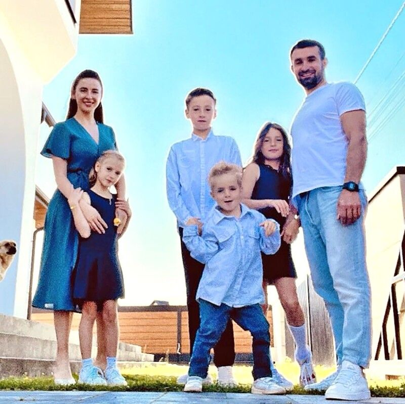 Сім’я Янкелів, яка і в повномасштабну війну не змогла жити в розлуці. 