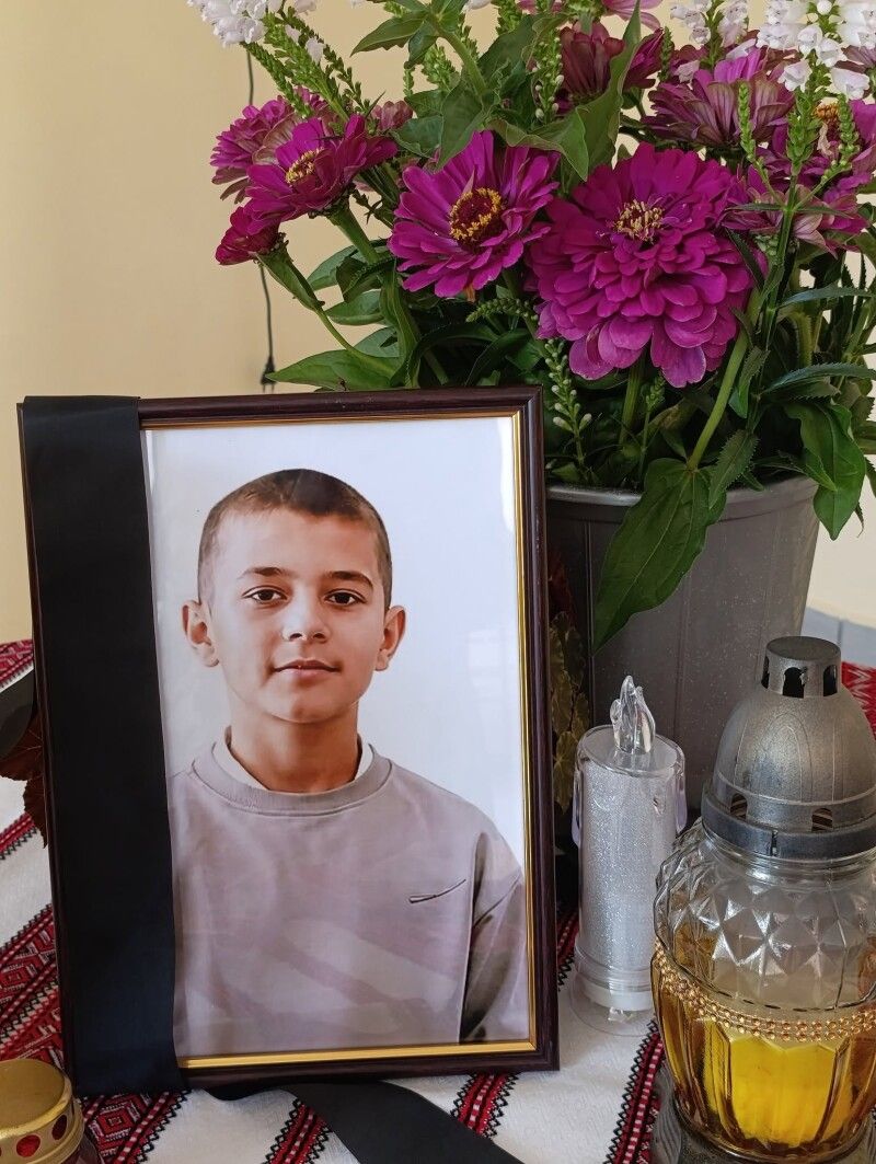 Хлопчик Роман Байцим зростав у багатодітній родині, де виховується семеро дітей. Фото: Чарторийський музей.