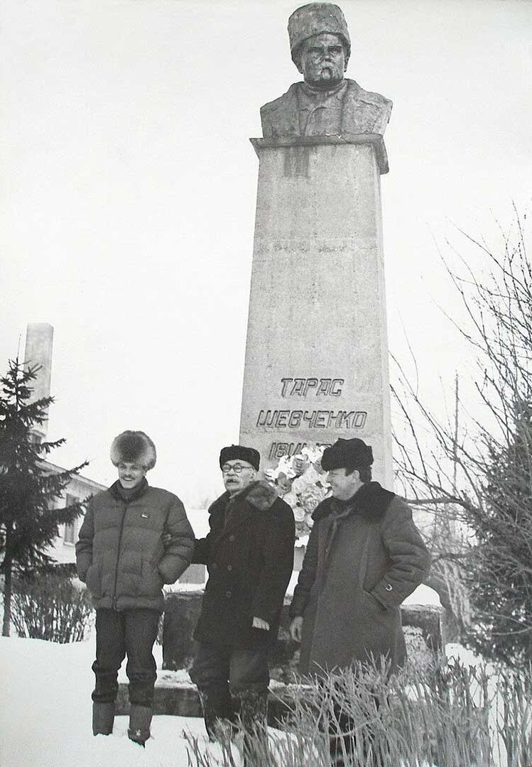 1969 року Степан Кожум’яка започаткував традицію покладання березневих вінків до пам’ятника Шевченку в селі Лип’янка на Чернігівщині.  