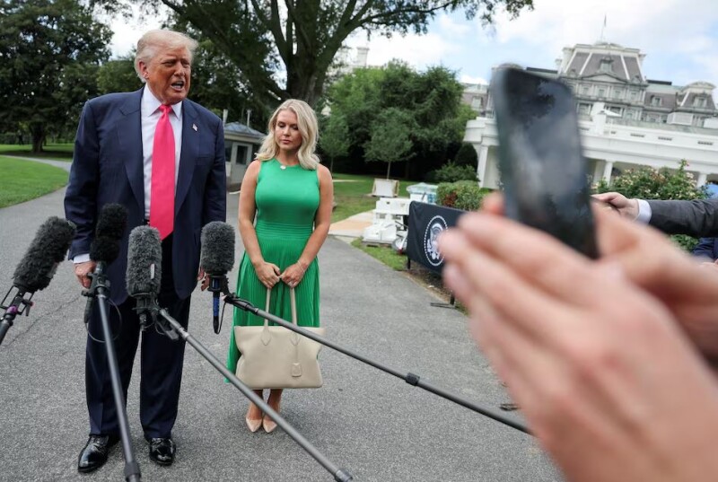 До речі, як вам туфлі Трампа?