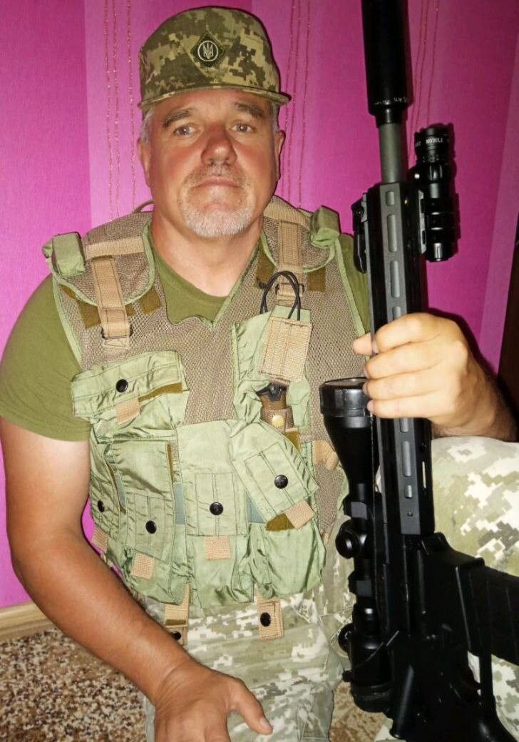 Сергій Черниш на фронті  під Попасною на Луганщині.