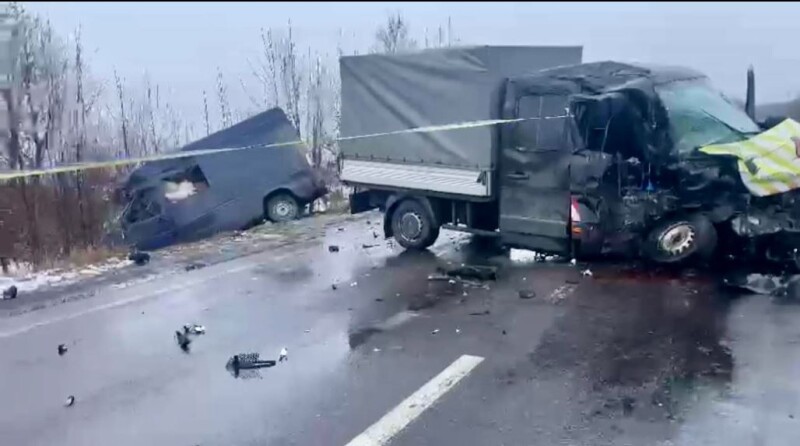 На місці страшної ДТП між населеними пунктами Горохів і Сільце.