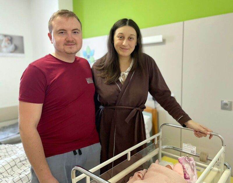 У Ганни та Василя народилася здорова доношена дівчинка вагою 3250 грамів.