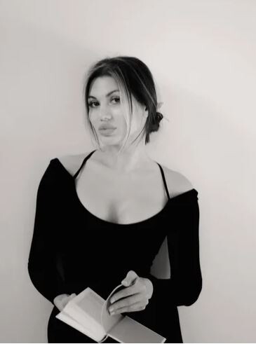 «Я залишилася нормальною людиною. І хочу використати це для чогось хорошого», – каже сьогодні після пережитого пекла доросла Заріна.