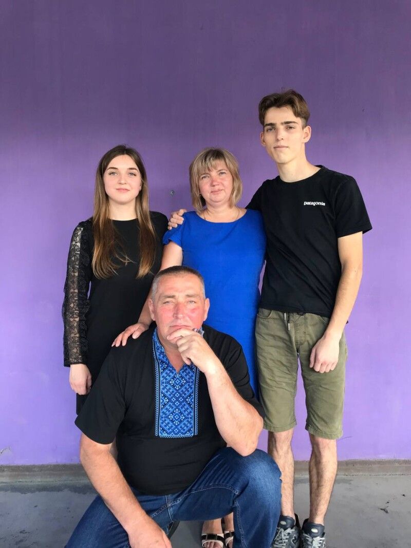 Сім’я Войтюків зустрілася у день 50-ліття чоловіка, тата. Востаннє... 