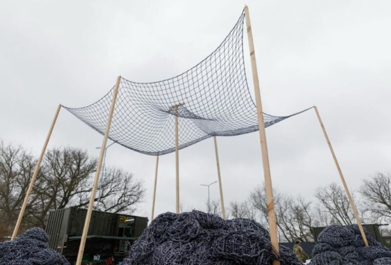 «В антидронових сітках дрон заплутується, детонує раніше чи навіть не вибухає».