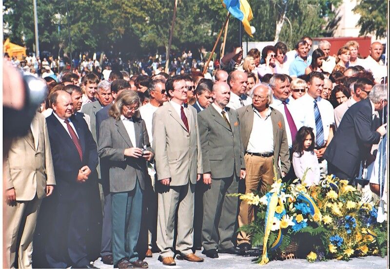 Цьому фото – 20 років. На відкритті пам'ятника Кобзареві у Ковелі 22 серпня 2005 року.