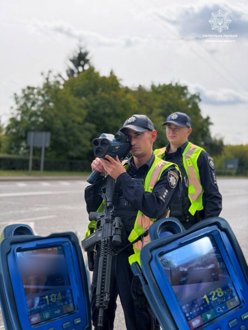 Керманичі перевищують обмеження швидкості.