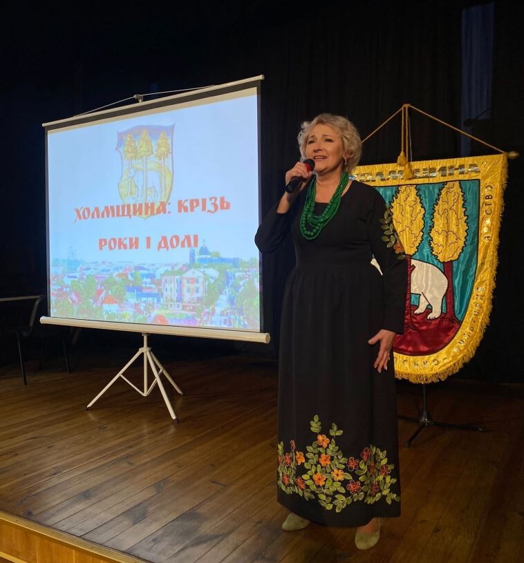 Мабуть немає такої людини, яку б не хвилював голос заслуженої артистки України Алли Опейди.