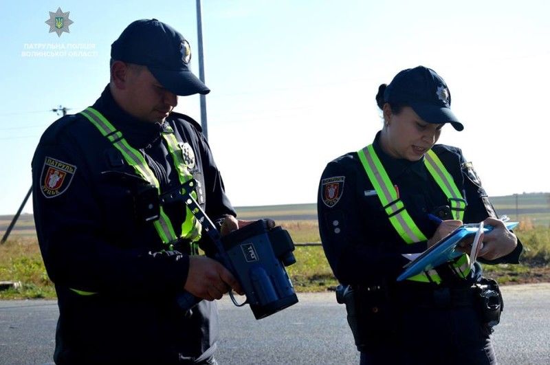 Дані приладу реєструються автоматично: якщо інспектор зафіксував порушення, інформація одразу вноситься в централізовану базу, і жодне втручання туди не дозволено. 