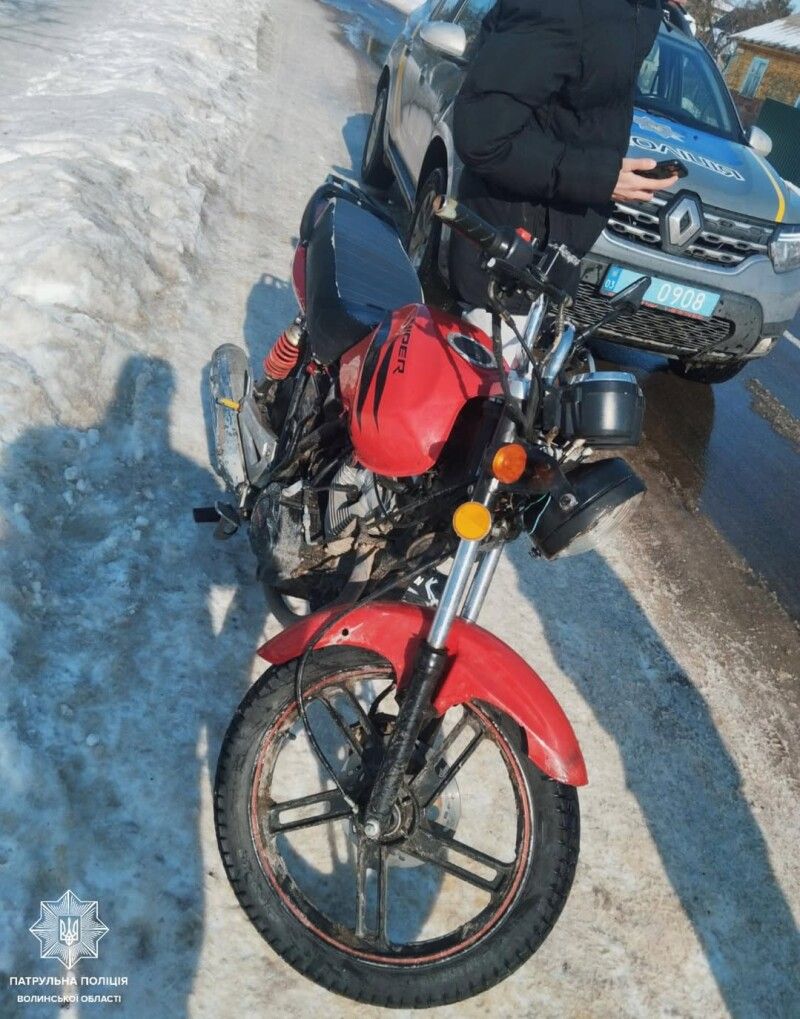 Патрульні звʼязалися із мамою хлопця.