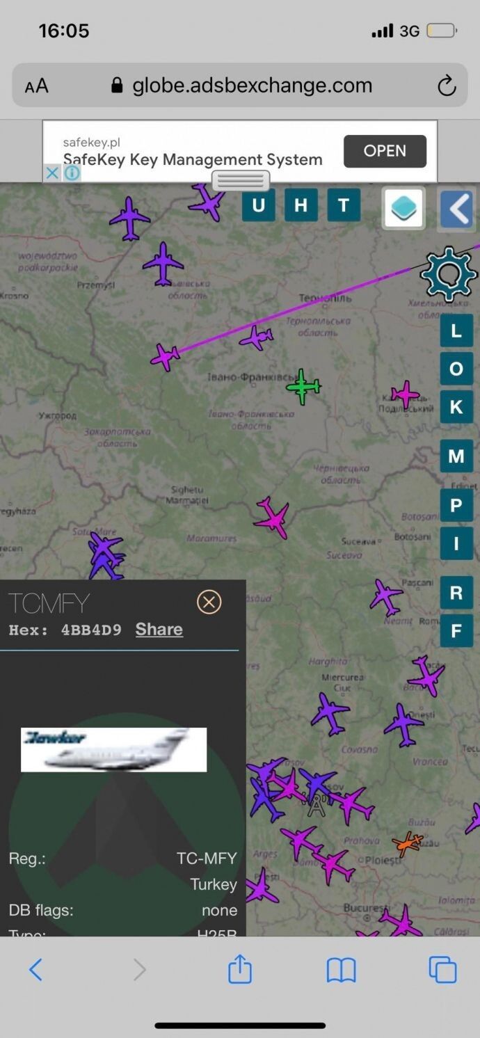 Лише у неділю з Києва вилетіло близько 20 чартерів та приватних літаків.