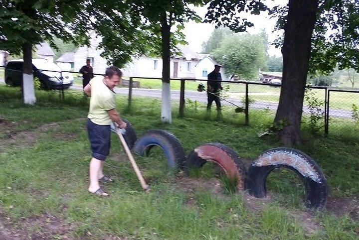 Кожен трудився, як міг.