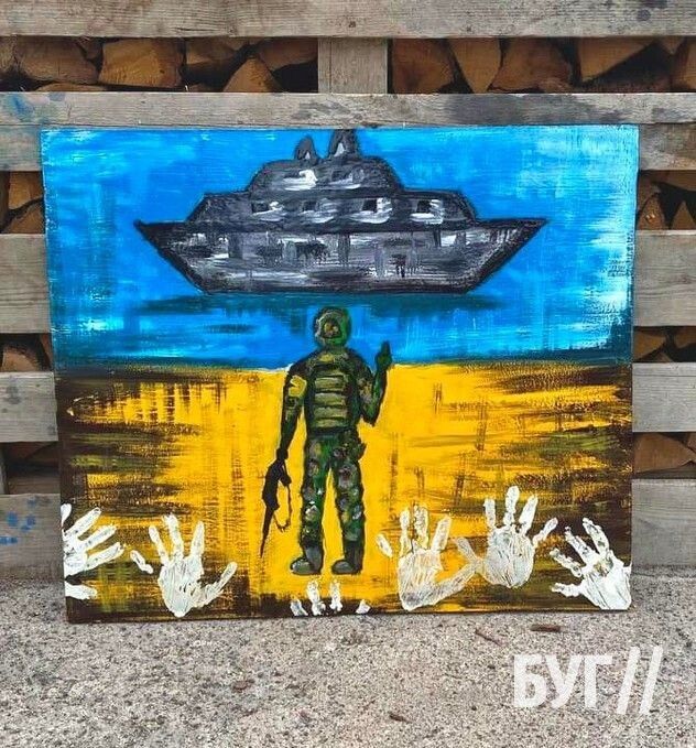 Дівчата запропонували усім охочим за 100 гривень придбати будь-який номер від 1 до 100.