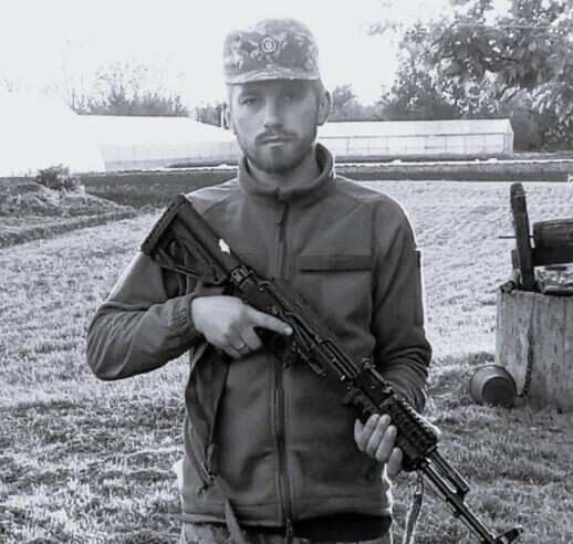 «Ніхто більшої любови не має над ту,  як хто свою душу поклав би за друзів своїх» (Івана 15:13, переклад Івана Огієнка).