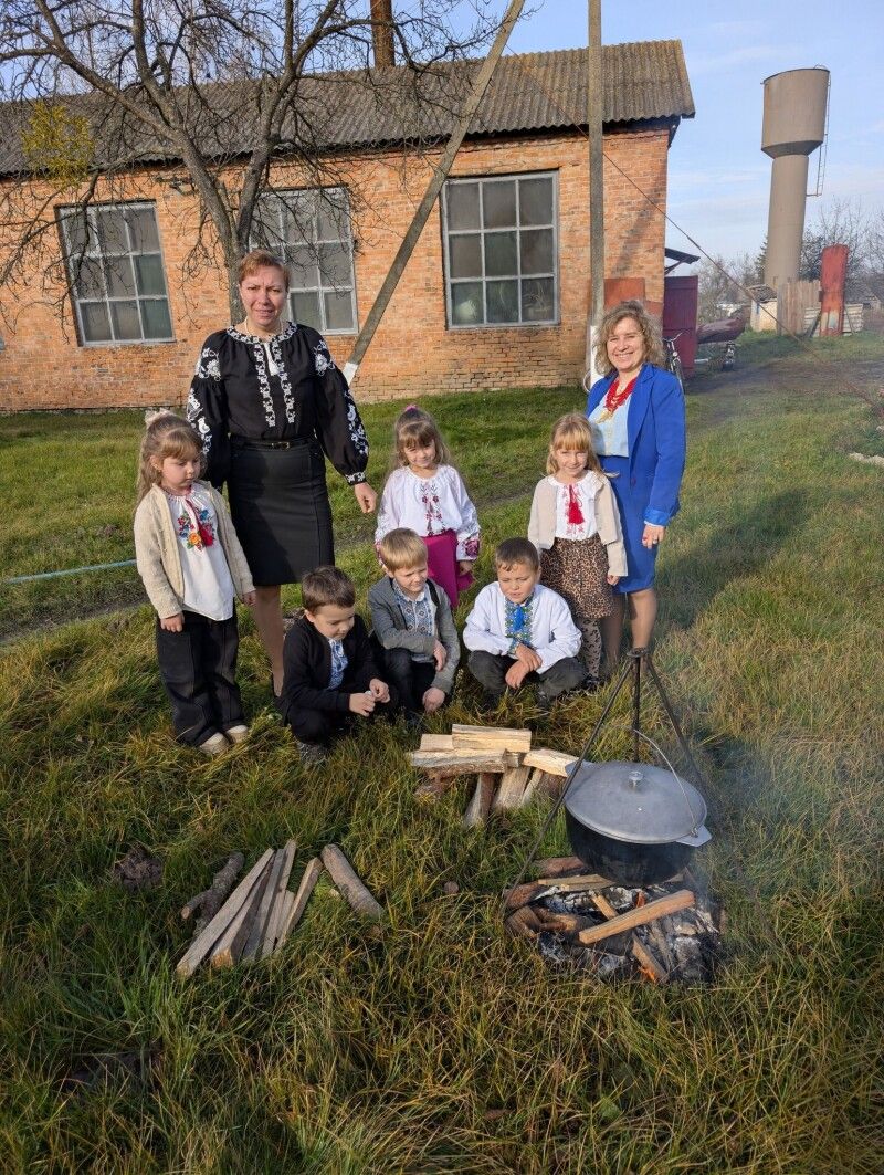 Фото: Годомицька гімназія Колківської селищної ради Луцького району.