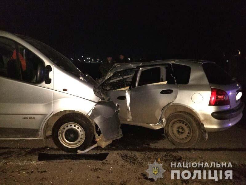 Транспортні засоби вилучені та поміщені на спецмайданчик.