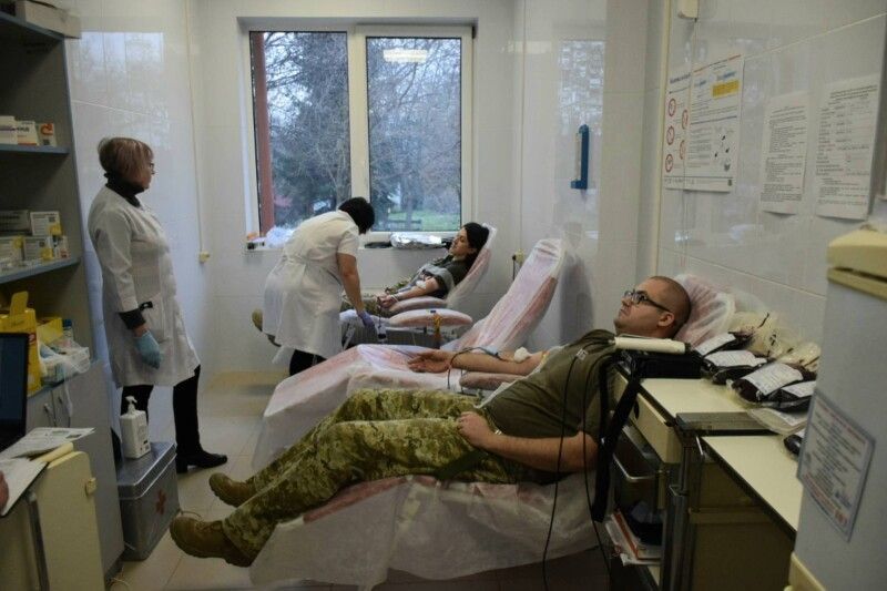 Здай кров – врятуй життя.