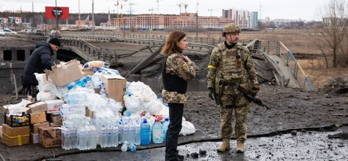 Два роки тому Марина Порошенко допомагала евакуйовувати людей з Бучі та Ірпеня.