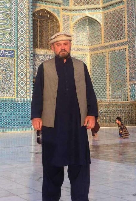 Для поїздки в Афганістан Григорій Григорович спеціально відростив бороду.