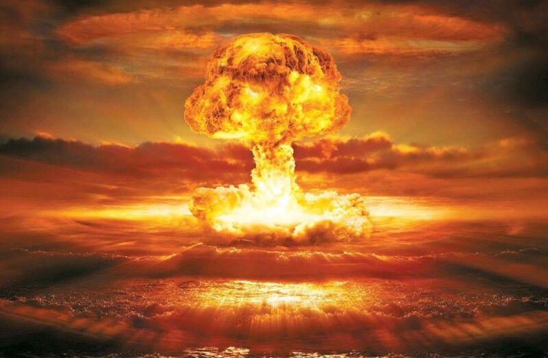 Ядерна катастрофа виникне, якщо застосувати лише 5 боєголовок. Близько мільярда людей загине. 