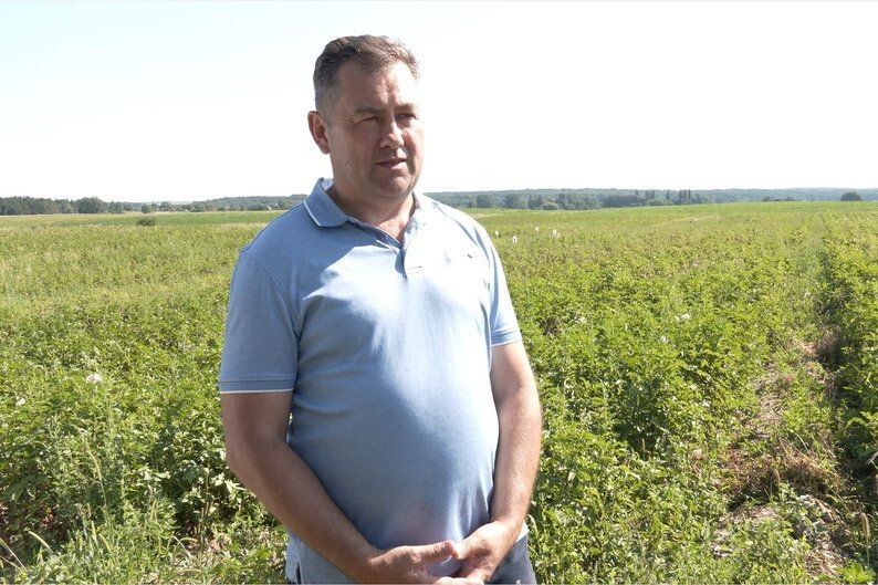 Керівник Волинської сільськогосподарської державної дослідної станції Петро Савчук. 
