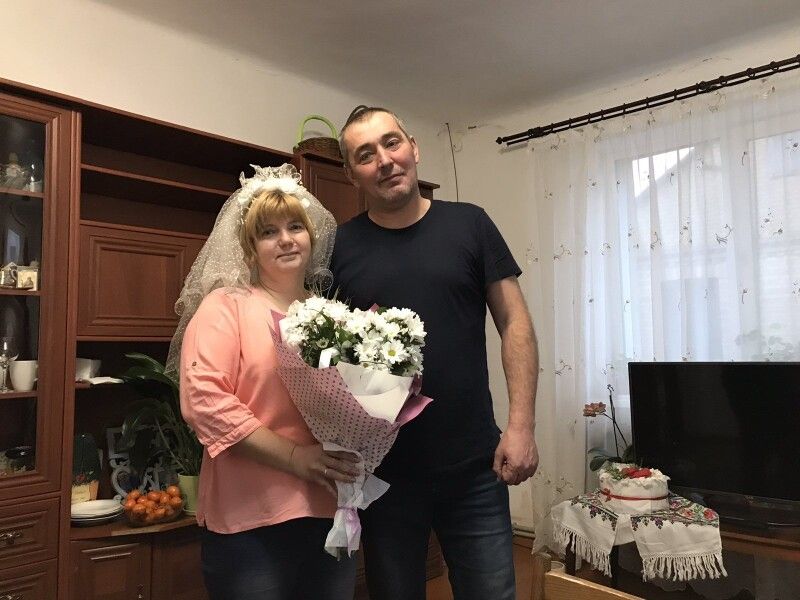 Подружжя Оксани й Володимира Войтюків ще встигло відзначити срібний ювілей свого шлюбу.