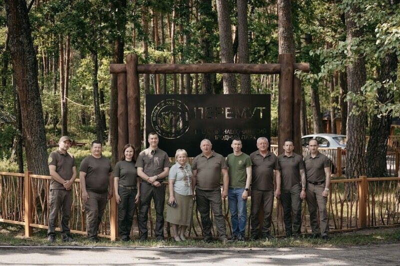Природа Шацького нацпарку лікує: тут вам — і декоративні птахи, і плантації лохини, і верхова їзда…