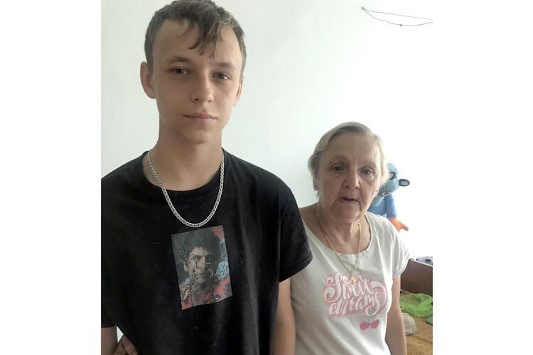 Валентина Кучеренко з онуком Ростиславом раніше ніколи не були на Волині, яка стала для них другим домом.