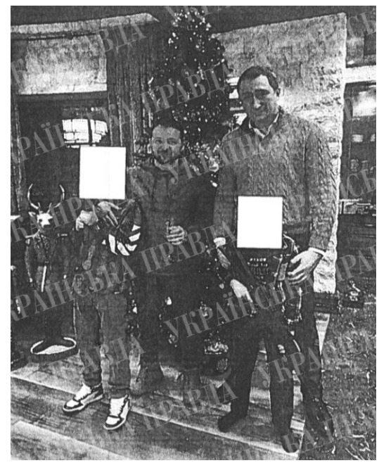 Президент Володимир Зеленський у компанії Олексія Чернишова, кінець 2022 року.