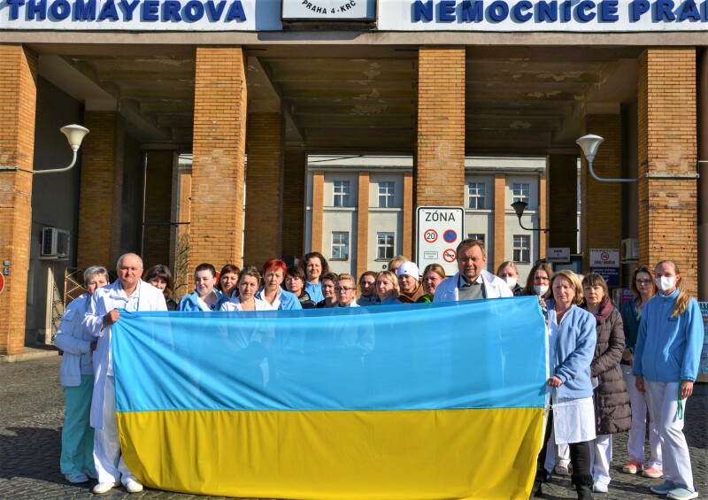 «Слава Україні» звучить з уст наших земляків і в далекій Празі.
