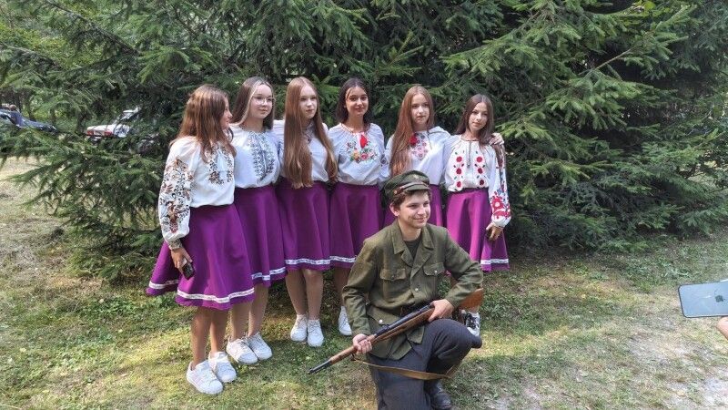 «Слава Україні!» – «Героям слава!».