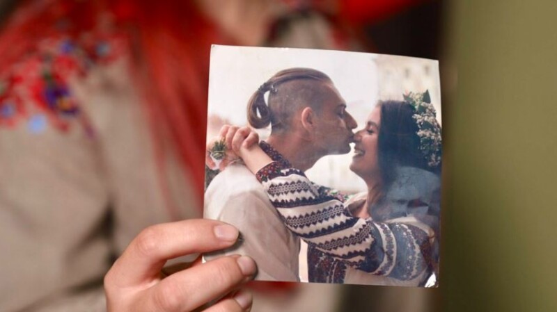 Це фото з одруження «Фантом» постійно носив із собою.