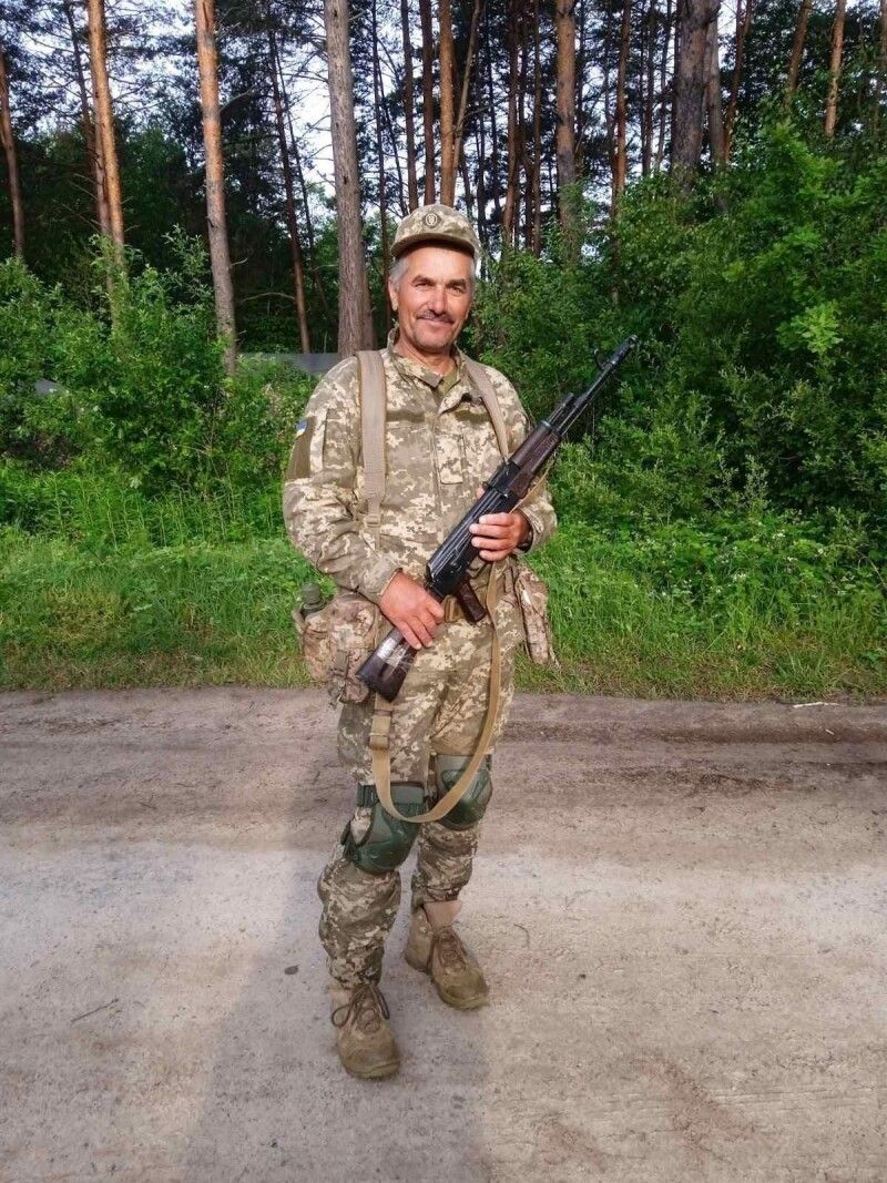 Михайло Савчук.