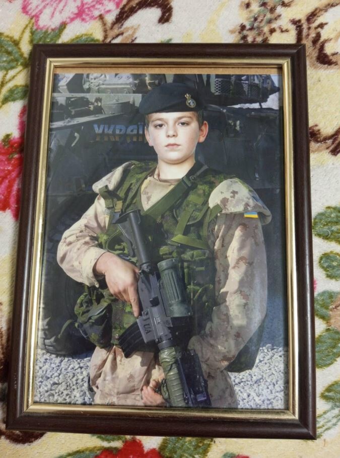 Андрійко з дитинства мріяв бути солдатом.