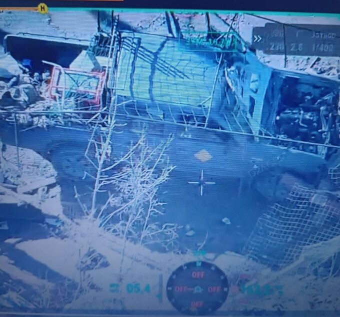 Ось що залишилося від автівки Ігоря Єлісєєва після чергової ворожої атаки.