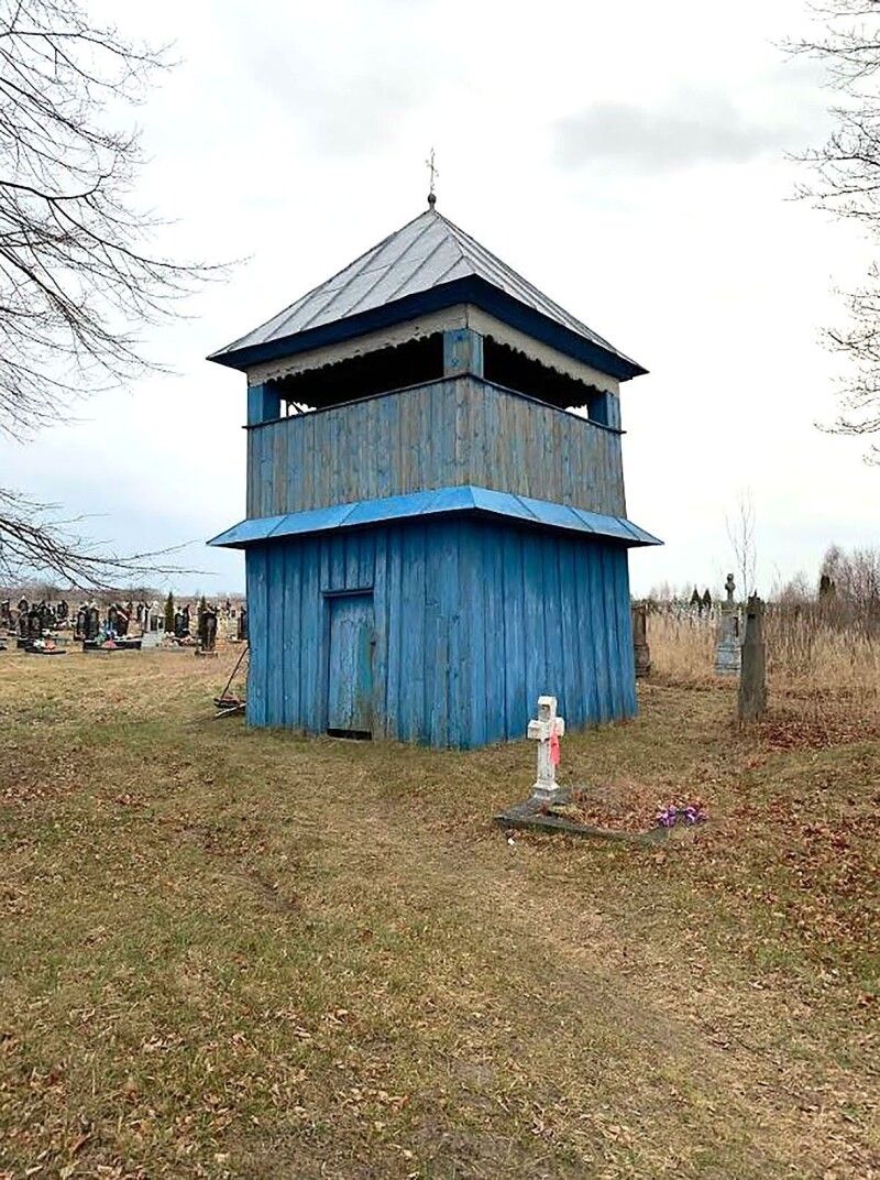 Дзвіниця церкви Різдва Пресвятої Богородиці.