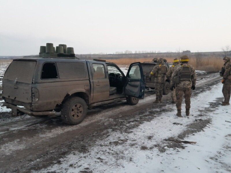«Візард» не любить гучних слів про героїзм, але щоразу йде туди, де найбільше потрібні його досвід, здобутий  на війні (фотоспогад про зиму 2025 року на Донеччині).