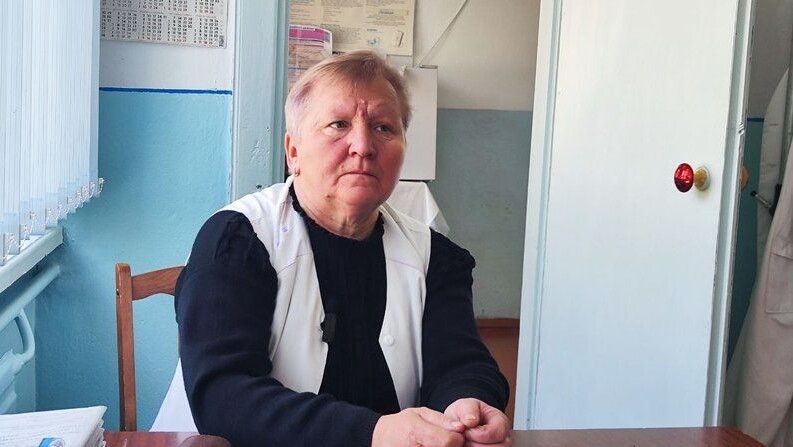 Жителька села Колпитів Ольга Вітюк працює медсестрою. Фото: Суспільне Луцьк