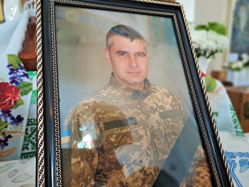 Ростислава Шевчика поховали на Алеї Героїв міського кладовища у Ковелі.