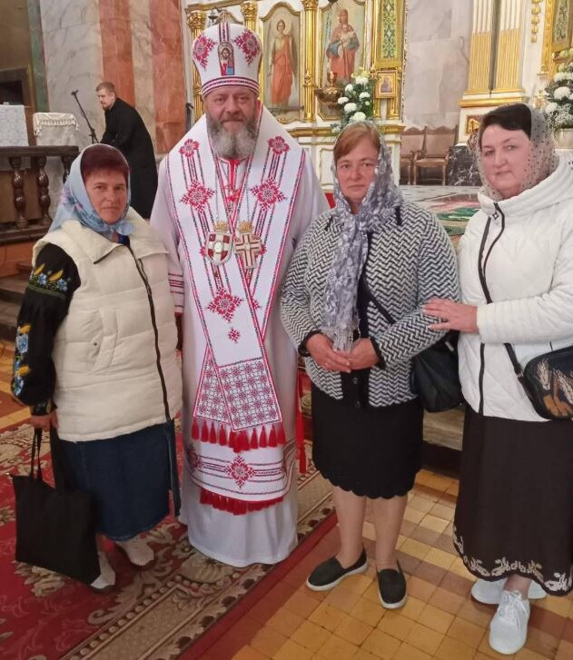 Вітання поважних гостей із Мар’янівської громади радо приймав 60-річний владика Михаїл.