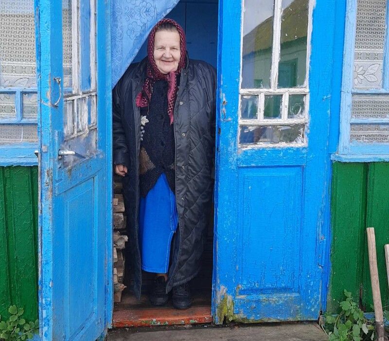 Надія Сосницька, рятуючись від війни знайшла прихисток у Локутках. 