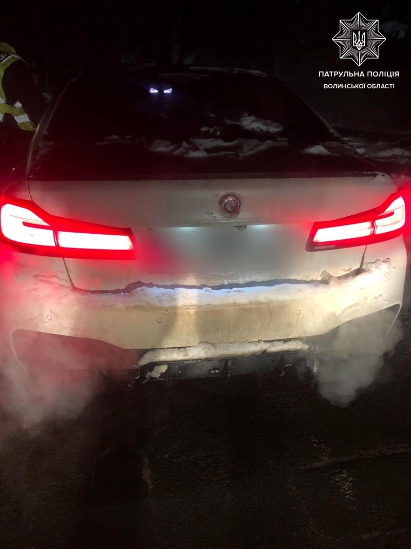 Той самий BMW з чужими номерними знаками. Фото: Патрульна поліція Волині.
