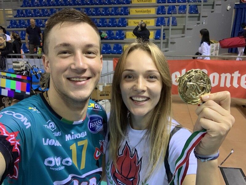Ще одна медаль у скарбничку їхньої волейбольної сім’ї.