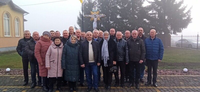 Напередодні різдвяно-новорічних свят бажали одні одним найголовнішого й найпотрібнішого кожному - миру в рідній країні! 